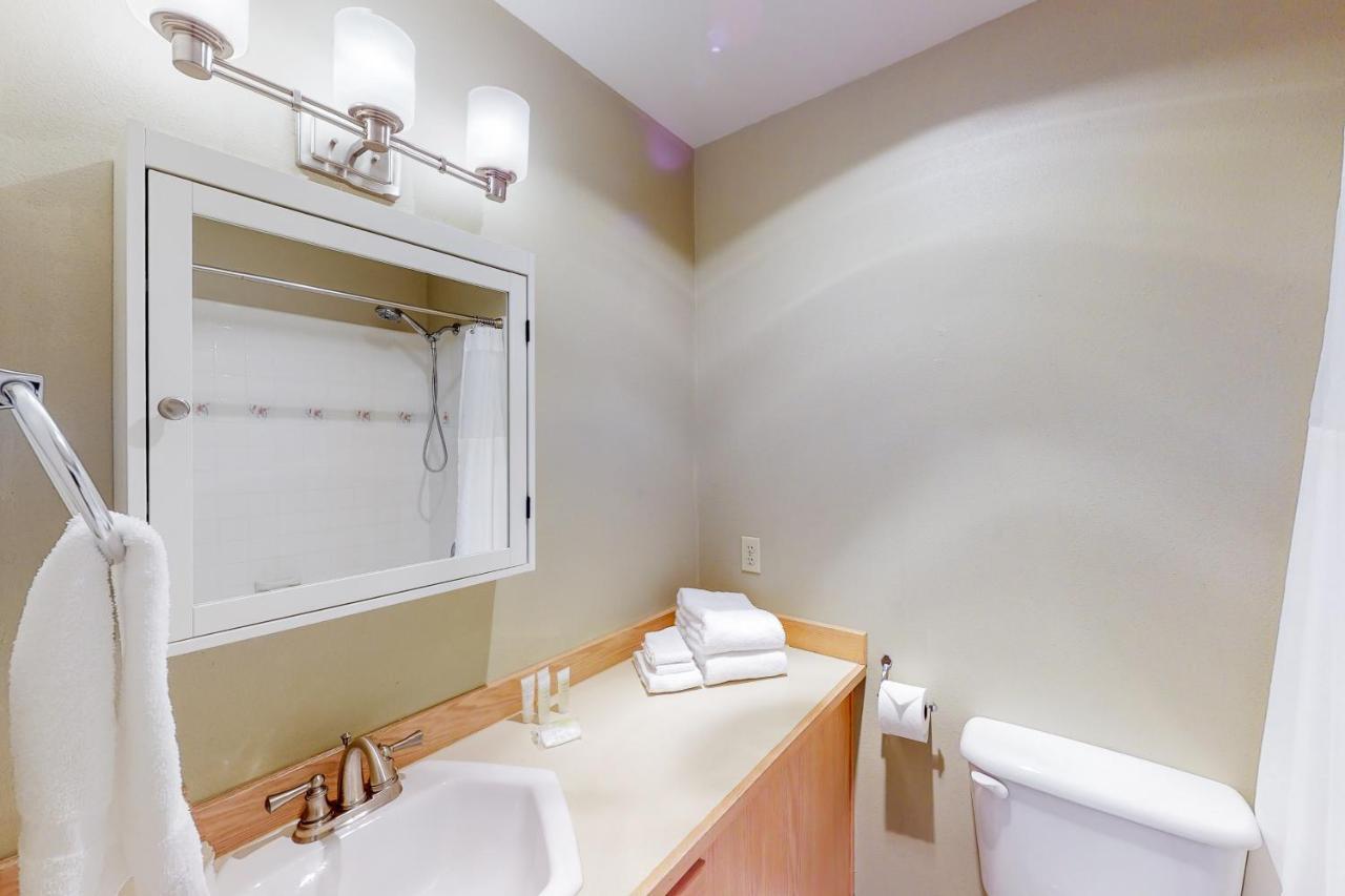 Snug Harbor Hideout Villa Islandale Екстериор снимка